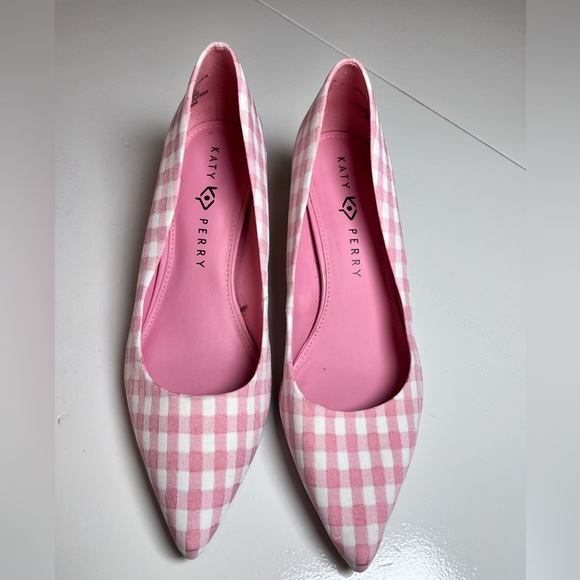 💕 KATY PERRY | 9 | The Golden Pump - Picture 9 of 16